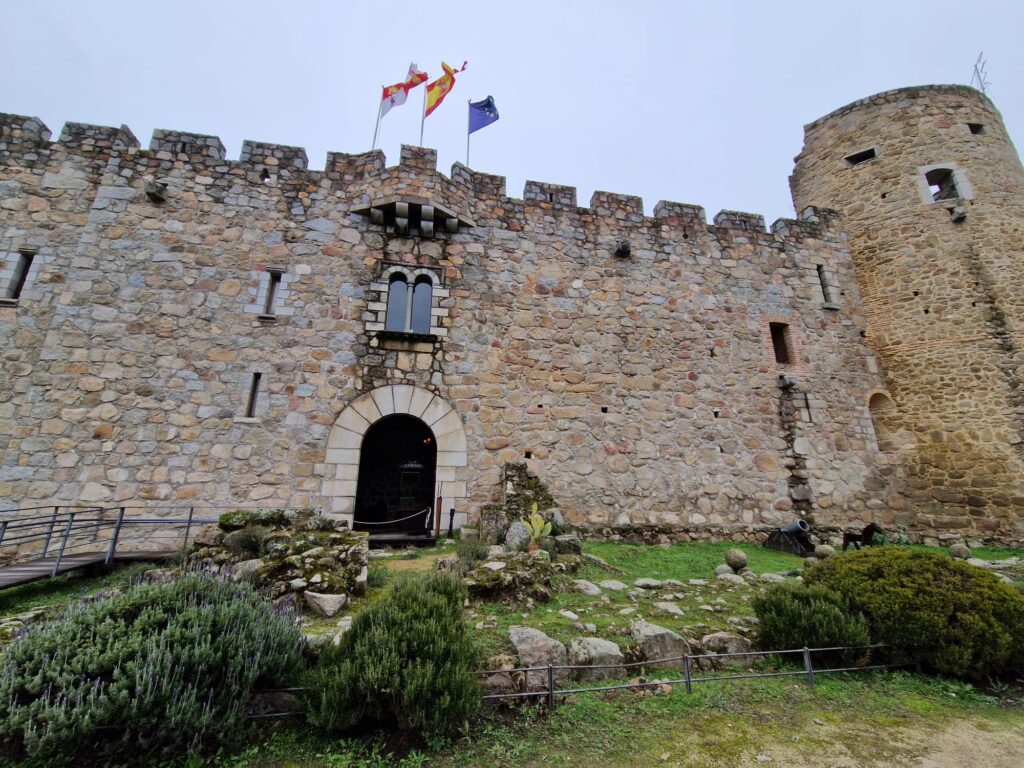 castillo de la adrada historiactiva