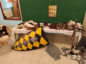 Edad Media: Viaje al Castillo (En el aula)